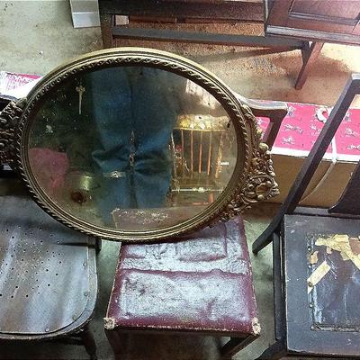 Mystery Chair And Mirror Lot 