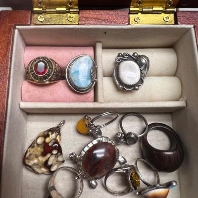 Miscellaneous Rings And Costume Jewelry