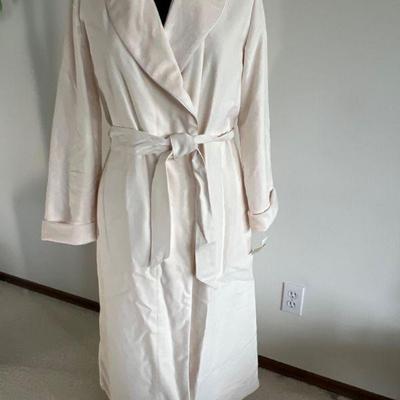 Nordstrom’s Cream Shimera Size L Bathrobe - NEW