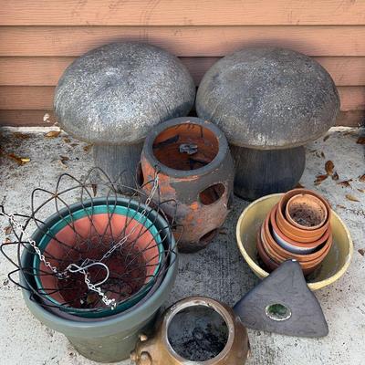2 Mushrooms, Strawberry Terracotta Pot, Hanging Basket + Little Terracotta Pots