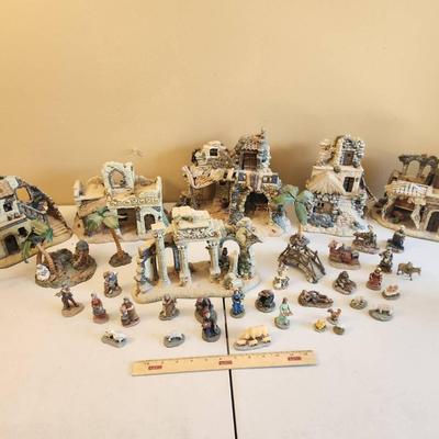 6 Mercasia Handpainted Ceramic Houses, Many Figurines & Nativity Set 