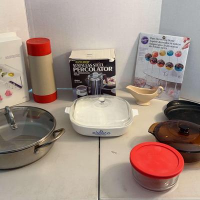 Kitchen Lot - Stainless Percolator, Pyrex, Corningware Blue Cornflower +++