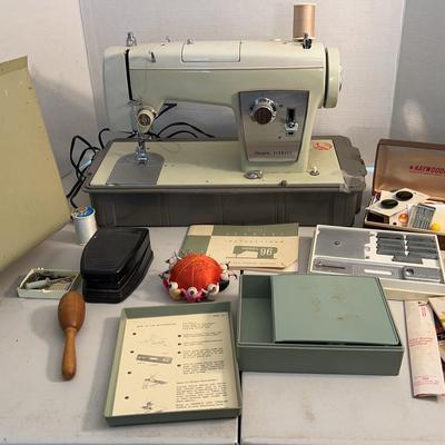 Vintage Sears Lenore Model 96 Zig-zag Sewing Machine