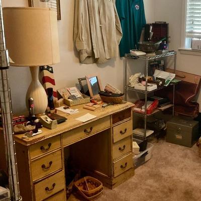Office, desk, lamp