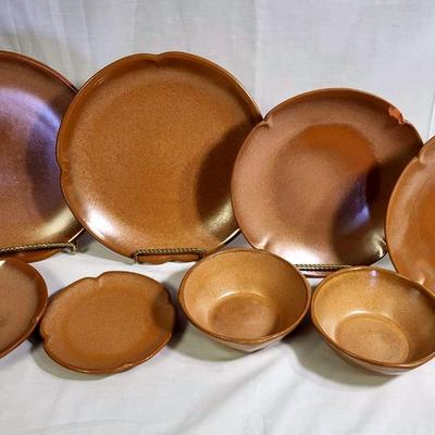 'Frankoma' Plainsman Brown Dinnerware Set