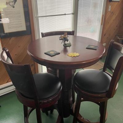 Bat table with chairs