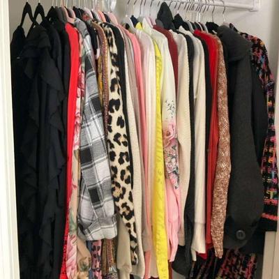 Mystery women s clothing lot #5