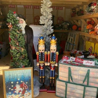 Holiday decor and christmas items
