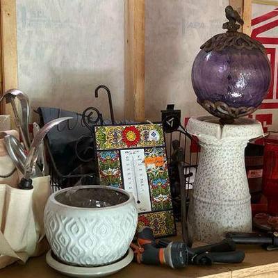Garden lover s lot – decor, tools, planters & accessories
