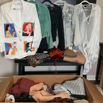Mystery women s clothing lot #3