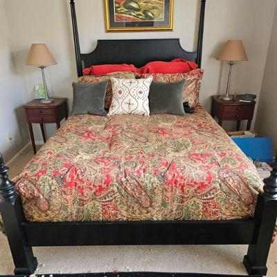 Beautiful Queen Bed