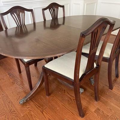 Oval Dining Table With 4 Chairs And Leaf For Extension 