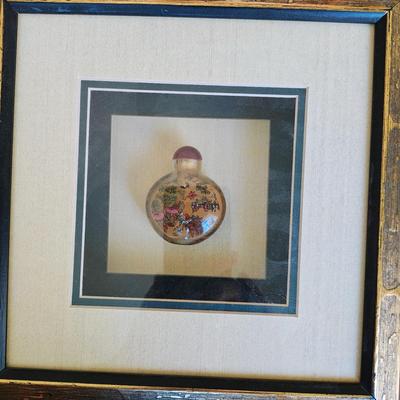 Snuff Bottle In Wooden Frame 