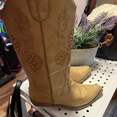 Boots 