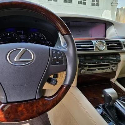 2016 Lexus 
