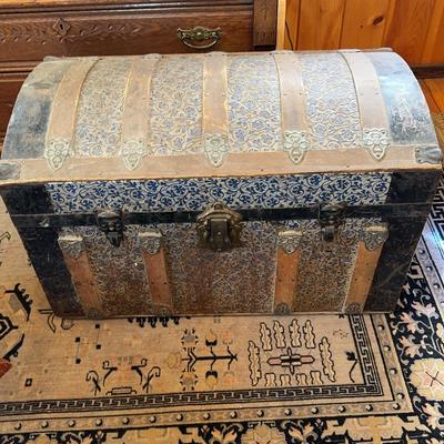 Chest + Contents 