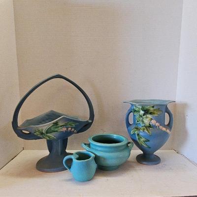 Roseville Bleeding Heart Basket & Vase