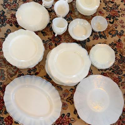 Large Collection of American Sweetheart Monax Macbeth Evans Dishes