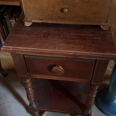 One Drawer Night Stand With Display Case