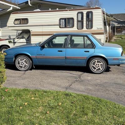1992 Pontiac Sunbird SE