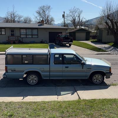 1987 Mazda B22 Truck 