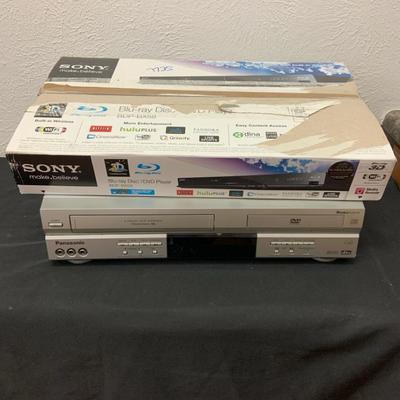 DVD/VHS Player And Blu-ray Player