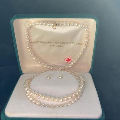 Genuine Freshwater Cultured Pearls 14K Gold Set