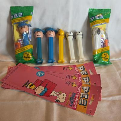 Snoopy And Peanuts Gang Pez Dispensers