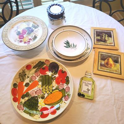 Williams- Sonoma Pasta Bowls And More