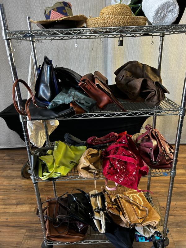 Sale Photo Thumbnail #416
