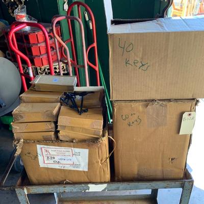 Sale Photo Thumbnail #400