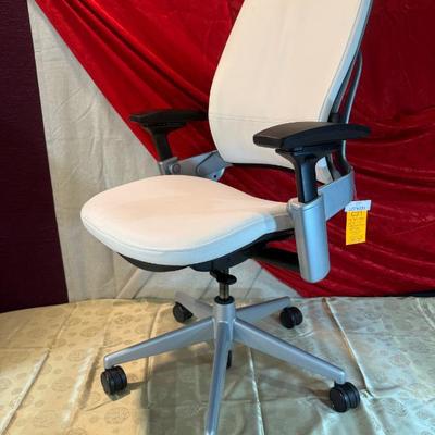 Sale Photo Thumbnail #391