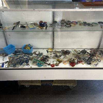 Sale Photo Thumbnail #367