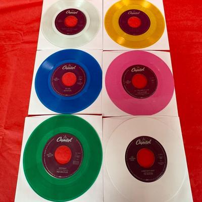15 Colored Juke Box Beatles Vinyls 
