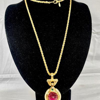 Nolan Miller Wine Glass Ridged Cabochon Etruscan Necklace 