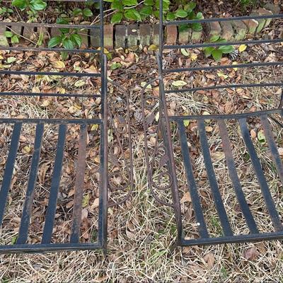2 Outdoor/ Patio Metal Chairs 