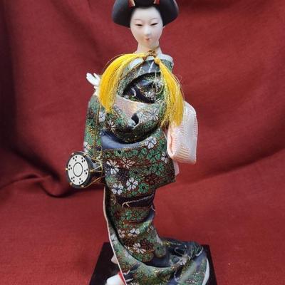 Japanese Geisha Doll 