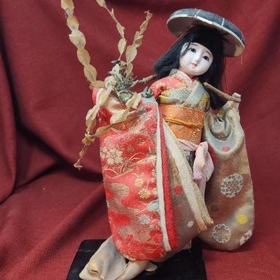 Japanese Doll Kimono Fuji Musumo Geisha Maiko