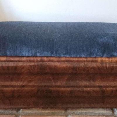 AMERICAN EMPIRE MAHOGANY LIFT TOP TRUNK