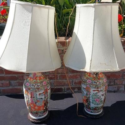 CHINESE FAMILLE ROSE VASE LAMPS
