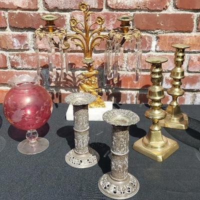 LARGE LOT OF VINTAGE CANDLESTICKS