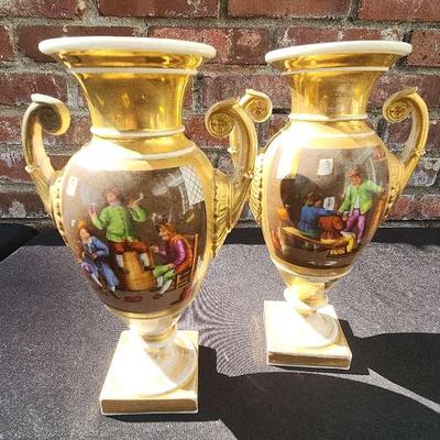 DETAILED PAIR OF PARIS PORCELAIN VASES