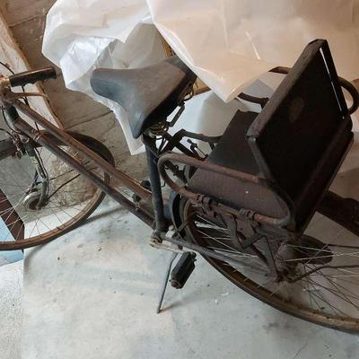 VINTAGE RALEIGH BICYCLE 