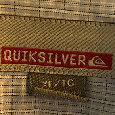 Quicksilver men’s shirt. 