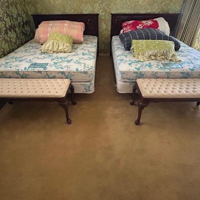 Ethan Allen bedroom suite. 