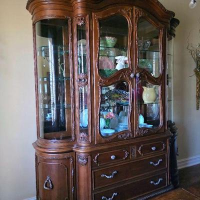 Grand display cabinet. 
