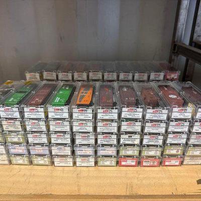 #5310 • (100) Scale N Model Micro Trains
