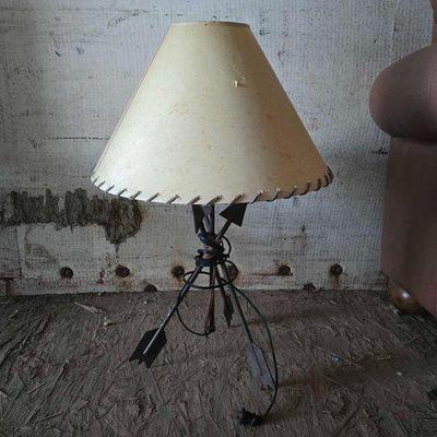 #9014 • Vintage Native American Arrow Tripod Lamp
