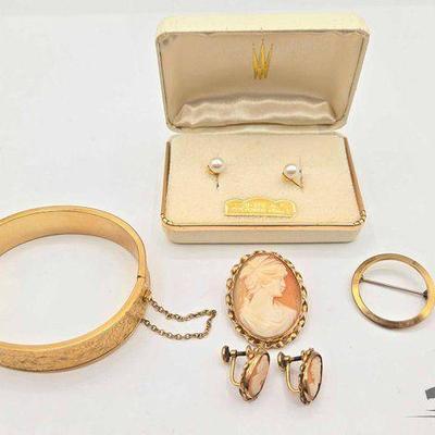 #827 • 12k Gold Filled Jewlery, 32.29g
