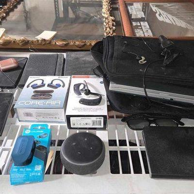#2860 • Bluetooth Headphones, Tablets & More
